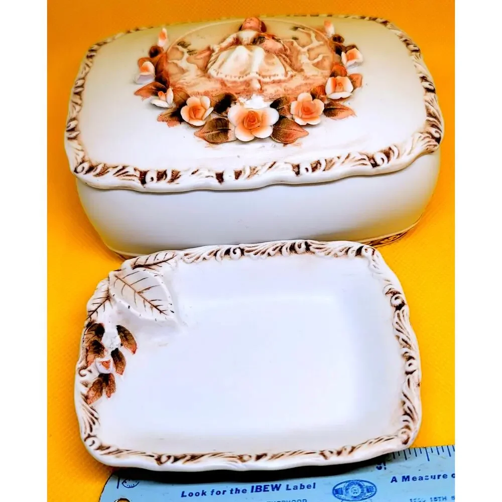 VNTG Lefton China Porcelain Trinket Box Young Girl Surrounded by Wreath of Roses